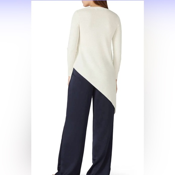 Derek Lam Collective Asymmetrical White V-Neck Sweater Sz-XSmall - Picture 4 of 6